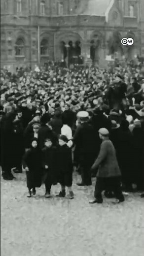 How did the Romanov dynasty of Russia end? [How Nicholas II was overthrown]