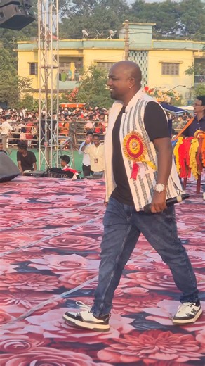 Prabhat Sahu on Instagram: "#arjunlakra #nagpurireel #nagpuri #jharkhndi #jharkhndigeet #nagpuritrendingsong #jharkhndigeet"