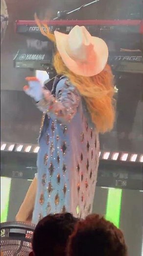 Paulina Rubio enciende Calvillo con “Dame Otro Tequila” 🇲🇽🔥 #pop #music
