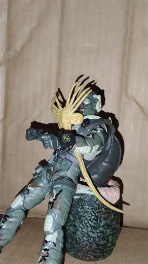 Alien hive on space station #stopmotion #alien #facehugger #xenomorph