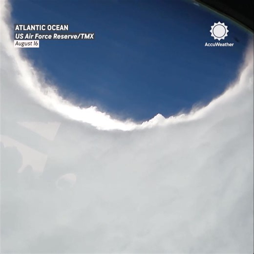 The Hurricane Hunters flew straight into the eye of Hurricane Erin at Category 5 strength, capturing stunning footage of the stadium effect from inside the storm. 🌀✈️ | AccuWeather