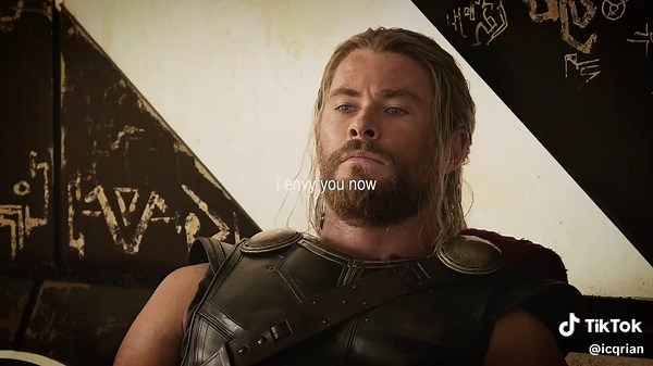 | ‘but i can’t let go’ and it’s thor clinging to loki’s lifeless body… 🎶pl4netparker 📁aeunqiascenes #marvel #lokilaufeyson #thorodinson #lokiandthor #edit