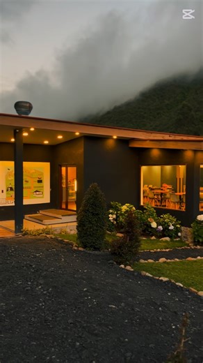 Estancia Buganey | Glamping y restaurante on Instagram: "Vibe. Drink. Food. Naturaleza que despierta emociones, animales que nos conectan con lo simple, momentos para compartir en familia, un café con vista que invita a quedarse en nuestros glamping, pensados para descansar, desconectar o incluso trabajar en calma, y rodeados de naturaleza Esto y más es Buganey. Ven a vivirlo 🌿🤍 #estanciabuganey #cuenca #ecuador #glamping #restaurante"