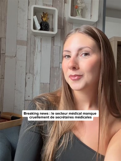 🚨 Breaking news : le secteur médical manque de secrétaires médicales. Avec Culture et Formation, tu peux te former à distance en 12 mois et accéder à un métier stable et utile. Le médical t’attire ? 👀 #cultureetformation #formationenligne💻 #formationadistance #secrétairemedicale #reconversionprofessionnelle