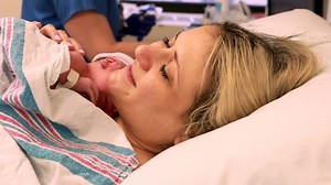 This photographer has documented his wife's entire pregnancy journey, in the best way he knows how. READ MORE: https://trib.al/wuOQ3uV | Global News