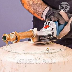 Ce forgeron a fabriqué un four de fusion à partir d'une vieille chaudière 👩‍🏭 | Astuces du Panda