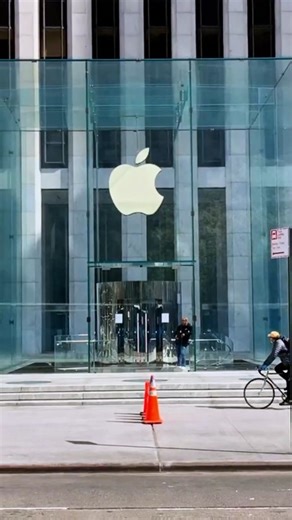 Apple Beats Samsung in India for First Time - 47% Growth Explained