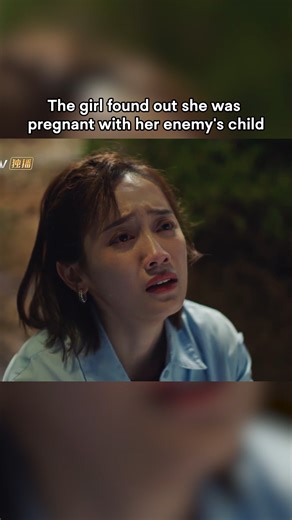 The girl found out she was pregnant with her enemy's child #PleaseBeMyFamily #XieBinbin #ZhengQiuhong #MangotvSweetdrama #highlights #dramatic #cdrama | Mangotv Sweetdrama