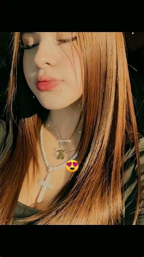 ay no de pequeña era fea😭😭 no abusen es la unica foto q encontré 😭 las demas estaban al Fondo