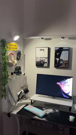 Setup Your Laptop with a New Deskmat for a Cozy Room