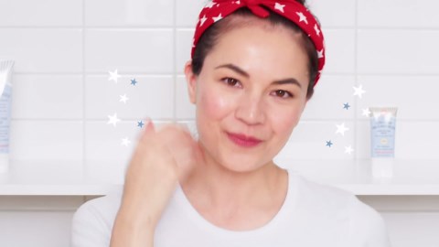 First Aid Beauty - Hydrating Toner with Squalane and Oats, Natural Wild Oat Skin Calming Toner, Helps Reduce Lines & Wrinkles, Safe for Sensitive Skin, Alcohol-Free Balanced Hydration, 6 oz