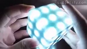 Futuro Cube: 3x3x3 electronic Rubik's cube with games, Bluetooth More info 👉 http://www.gadgetify.com/futuro-electronic-cube/ | Daily Rad
