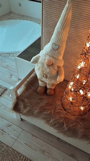 9K views · 711 reactions | Wenn man denkt ,es kann nicht schlimmer kommen.... dann passiert genau das!!! Ey das hat sie in dem Ausmaß noch nie gebracht... mir fehlen tatsächlich die Worte.. #ichkannesnichtglauben #dog #crazy #commedy #funny #lach | Nicole Rene Bäse | Facebook