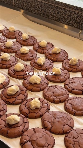 The Mint Slice: A Holiday Special Tribute