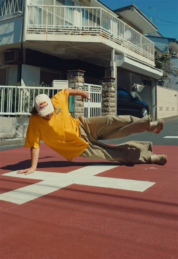 Mastering the Leg Hook Technique in Fitness