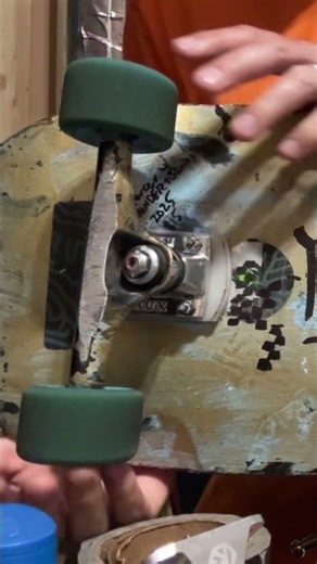 Sk8/diy thunder inverted kingpin vs thunderkrux