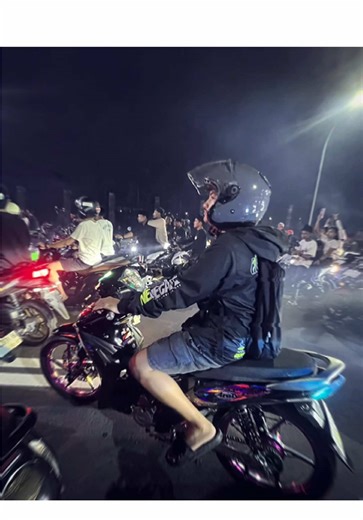 𝘼𝙁𝙄 𝙋𝘼𝙆𝙀 𝙁 (@afi_yah1)’s videos with Gemini - So Lis