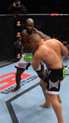 Today marks 15 years since this INSANE fight between Cheick Kongo and Pat Barry! 🗓️