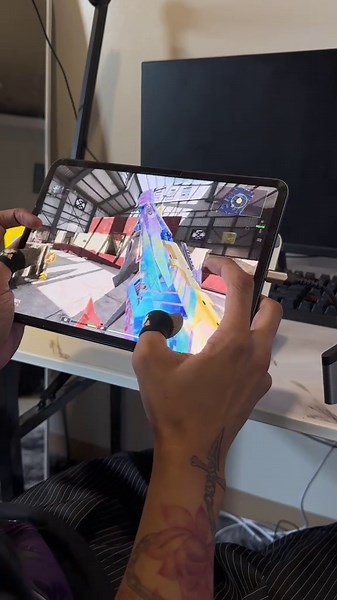 HANDCAM WITH PRO VERSION🔥 #codm #callofdutymobile #codmobile #callofdutymobilegarena #garenacodmindonesia #garenacodm #codmph #codmphilippines #garenacodm #codmtutorial #codmhandcam #fyp #foryou #foryoupage #trend #rheisleeves