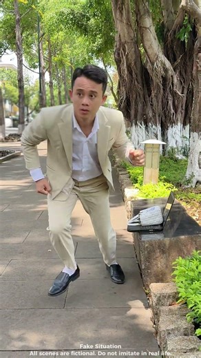 She Sent an SOS [576][SOS HERO] #SOSHero #SOS #StayAlert #SilentHero #goodman #help #Awareness