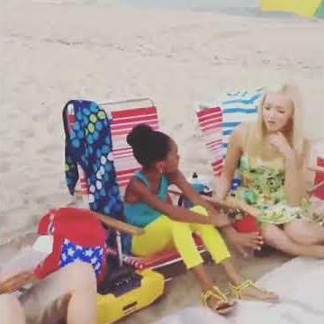 Cameron, Skai, Karan, Debby , friends and me in the beach