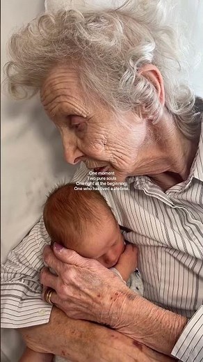 We love seeing these precious moments💜 Thank you, @roamwithus.family for sharing! #grandparents