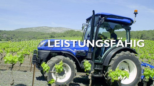 Die neuen Spezialtraktoren #T4F von #NewHolland sind die neuen Superhelden für den Wein- und Obstbau. Sie garantieren ein hohes Maß an Komfort, bieten Sicherheit für den Fahrer und erfüllen alle Kundenanforderungen. Lasst uns in der VisionView™-Kabine Platz nehmen und die unglaubliche Übersicht genießen. | New Holland Agriculture