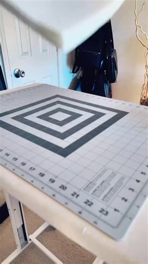 If you need me I’ll be pressing and trimming half square triangles for the foreseeable future 😂 200 half square triangles to create a dark to light gradient for a wall hanging quilt! Video by DylStitch #HalfSquareTriangle #HST #HSTHack #8AtATimeHST #8AtATimeHalfSquareTriangle #QuiltBlock #quilting #sewing #SewingHST #SewingProject #SewingPrep #SewingIdeas #quilting #QuiltingIdeas #QuiltPrep #PatchworkQuilting #quilting #SewingProject #QuiltingCommunity #FYP #ForYou #babylock #Juki | Sharon Gree