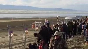 The replica motorbike from The World's Fastest Indian film takes a run on Oreti Beach | Burt Munro Challenge