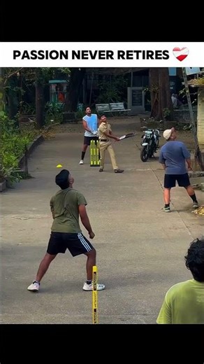 Passion Never Retires ❤️‍🩹 #cricket #shorts #gullycricket #viratkohli #100m ‪@StreetPremierLeague‬