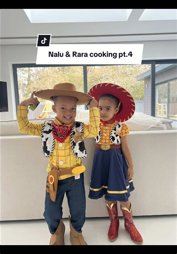 Nalu & Rara Make Bingo Pizzas for Halloween Fun