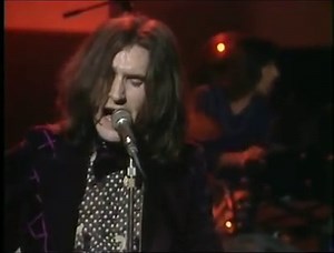 22K views · 422 reactions | The Kinks - Waterloo Sunset (Live 1973) | Globestation - The Music Channel | Facebook