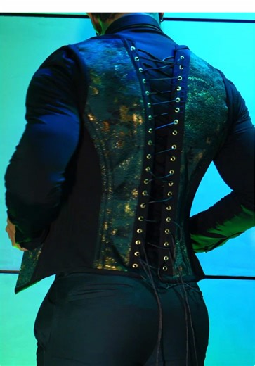 Men in Corsets✨ #mensfashion #corset #corsetmaker