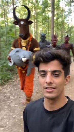 Vicky Arora on Instagram: "Har Har Mahadev 🙏 . . #harharmahadev #AI #officialvickykukkar"