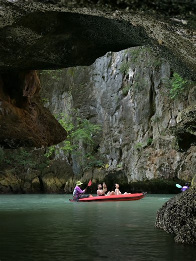 POV: You thought a James Bond Island tour would be crowded and rushed… until you boarded Flash No.7 catamaran. Smooth catamaran, shaded seats, kayaking in caves, and salad at sunset. #PhangNgaBaytour #JamesBondIsland #bestboattripinPhuket #Phuketcatamarantour #topactivitiesinPhuket