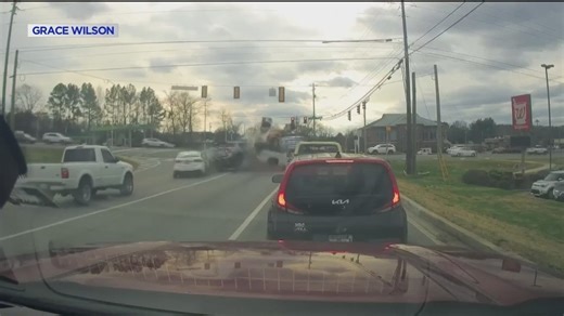 Elderly woman mistakes gas pedal for brake, slams into 6 cars at high rate of speed in major north Georgia crash