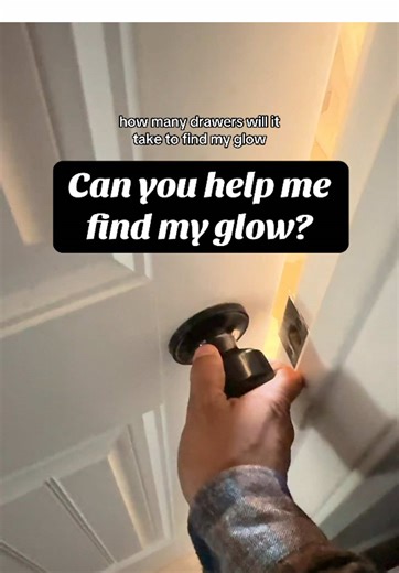 How many drawers will it take to find my glow? People think it’s just topical but there missing something very important… it’s starts from the inside out! #drawers #bathroom #topical #insideout #collagendrink