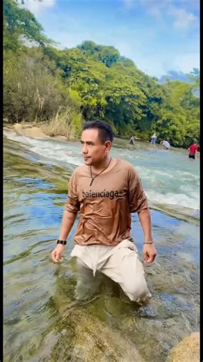 How to Enjoy Ko Gyi Aung's Music Live