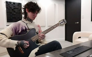 Tim Hensen演示Polyphia新曲ABC Riff不插电版 Unplugged