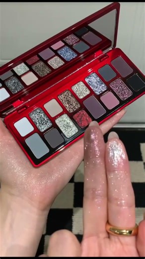 Cheeryep Fleeting Life Grunge Eyeshadow Palette