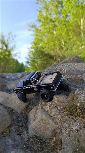 Axial Scx30 K10 "brassed" updated - Waterfall Spot #6