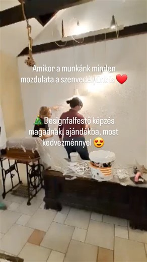 Art Mojzner on Instagram: "Szeretnél újat, különlegeset tanulni a jövőben, amit igazán szeretsz, amiben kiteljesedhetsz? Akkor tartsál velünk a 2026-ban induló komplex designfalfestő képzéseken és mindezt elérheted! Több mint falfestés! Több mint technikák elsajátítása! 👉 Támogatói tér, ahol segítünk kibontakozni 👉 A kreativitásodat, a benned lévő képeket, élményeket, érzéseket előhozni, egy önismereti út is válhat belőle ❤️ 👉 Hatalmas szakmai tudástér is, hogy igazán magasszinten tanulhass, 