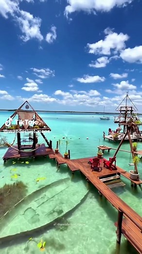 Descubre Bacalar: El paraíso de aguas cristalinas en México