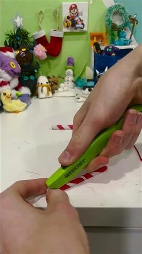 Making a Candy Cane out of clay!!! (Craftsmas day 20) // Carter's World #craftsmas