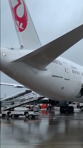 Japan Airlines Boeing 787-9 Dreamliner Tokyo Narita International Airport 日本航空 成田空港 #shorts