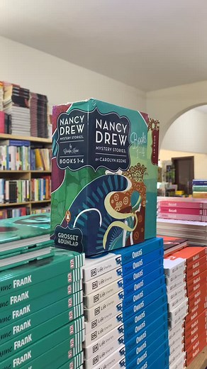  Smart, fearless, and always curious — Nancy Drew is the iconic teen sleuth who can’t resist a mystery. With her friends Bess and George (and sometimes boyfriend Ned), she turns every twist and clue into an adventure in River Heights. ✨ #foryou #foryoupage #nancydrew | BookLify | Facebook