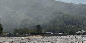 ‘Dangerous rescue operation’ saves dozens trapped on roof of flooded Tennessee hospital