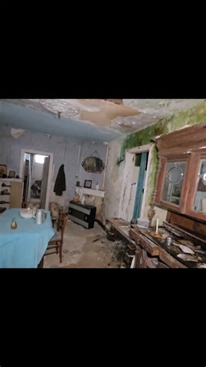 1.6K views · 850 reactions | Depuis 2010 tout est resté là. #urbex #exploration #abandoned #découverte #explore #lostplaces ▶️ Insta/Tiktok/Youtube/Snap: Fred_urbex ◀️ (Lien de la vidéo complète en commentaire) | Fred Urbex | Facebook