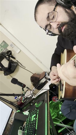The power of a 12-string acoustic jam 13/15 #guitar #bluescommunity
