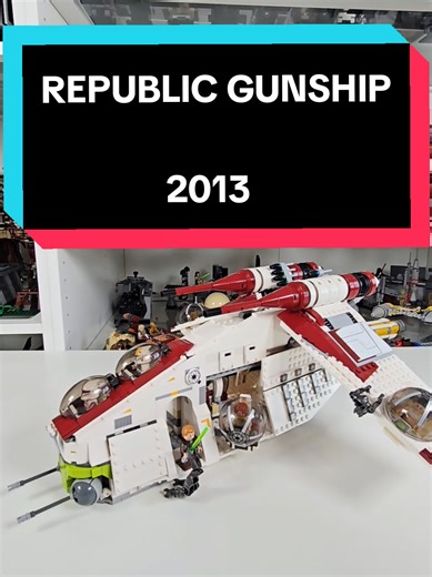 Let me show you all the functions of the LEGO Star Wars Republic Gunship from 2013 with the set number 75021 #starwars #lego #starwarstiktok #starwarslego